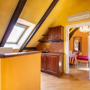 Nosticova Heritage Aparthotel